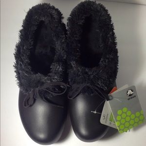 Black Crocs Size 10. New